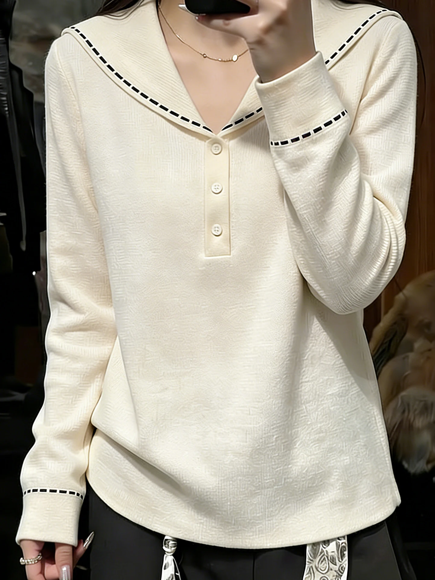 Chic Long Sleeve T-Shirt Women's Base Shirt Stylish Design Spring Commute Fashion Straight Cut Versatile Crew Neck Top
Chic Long Sleeve T-Shirt Women's Base Shirt Stylish Design Spring Commute Fashion Straight Cut Versatile Crew Neck Top