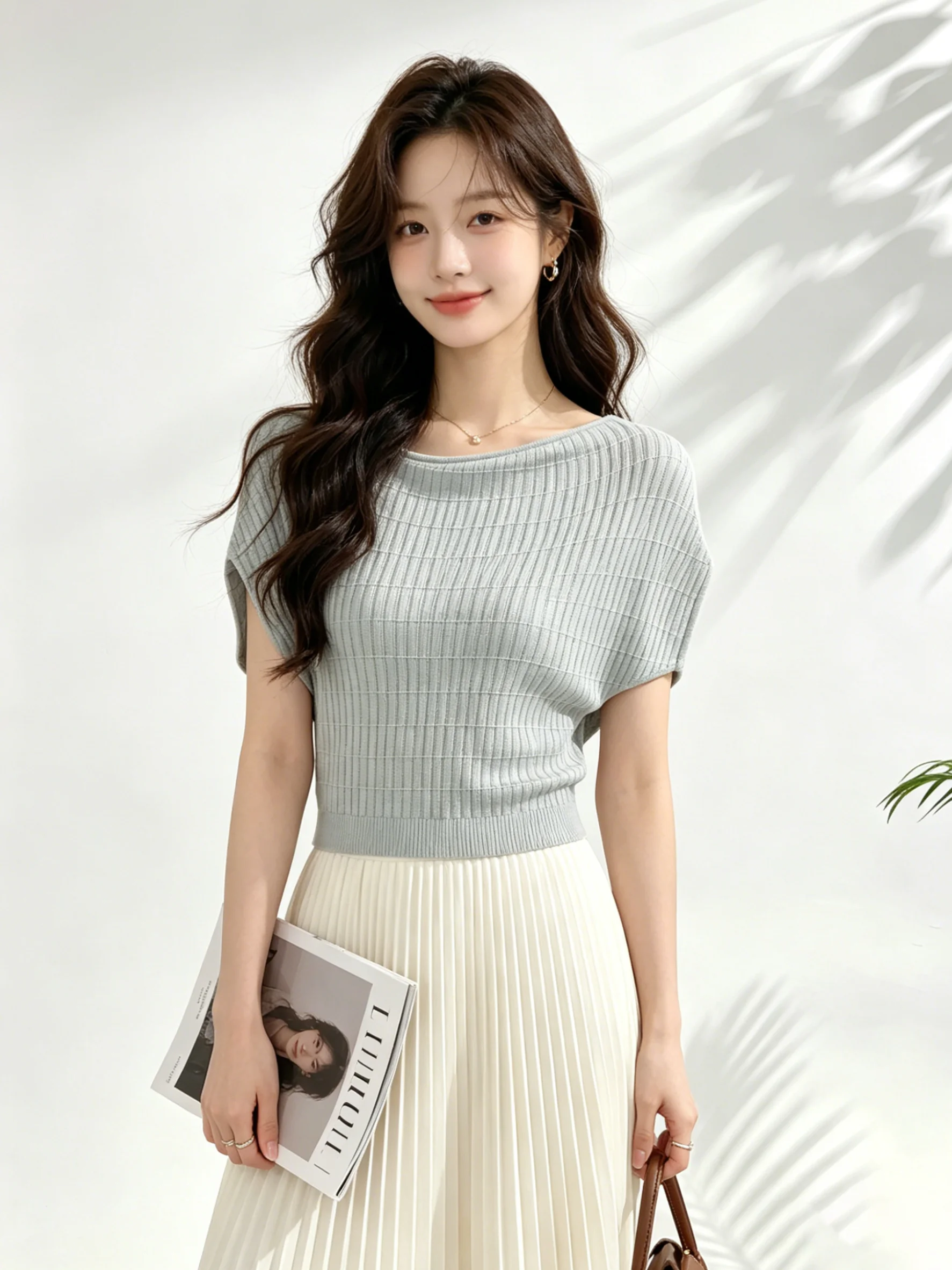 Light Grey Skin-friendly Breathable Texture Shoulder T-shirt Summer Simple Korean Style Slimming Short Top Women's T-shirt
Light Grey Skin-friendly Breathable Texture Shoulder T-shirt Summer Simple Korean Style Slimming Short Top Women's T-shirt