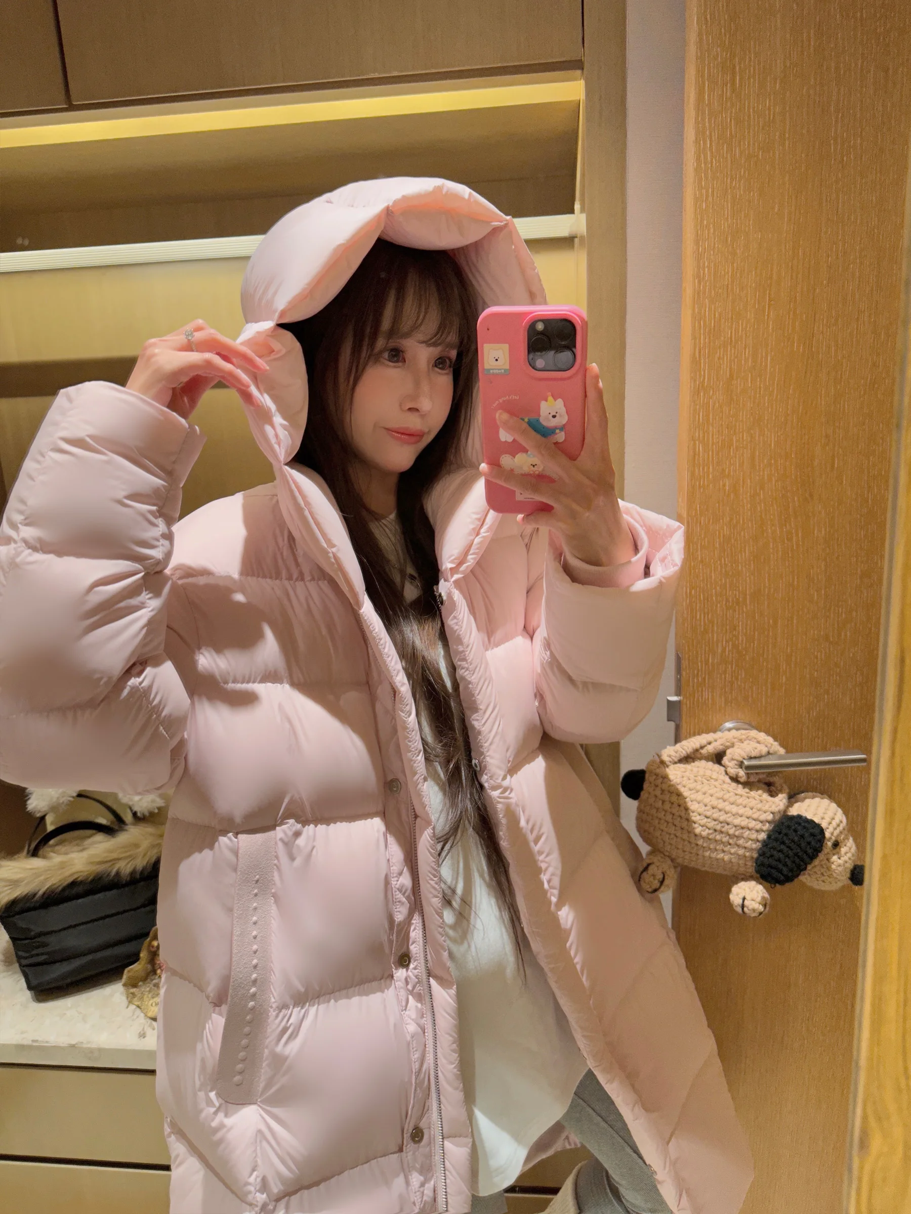 Chundada женское пуховое пальто средней длины Jaet White Du Feather в Корейском стиле, теплое модное пальто на молнии, длинное свечение
Chundada женское пуховое пальто средней длины Jaet White Du Feather в Корейском стиле, теплое модное пальто на молнии, длинное свечение