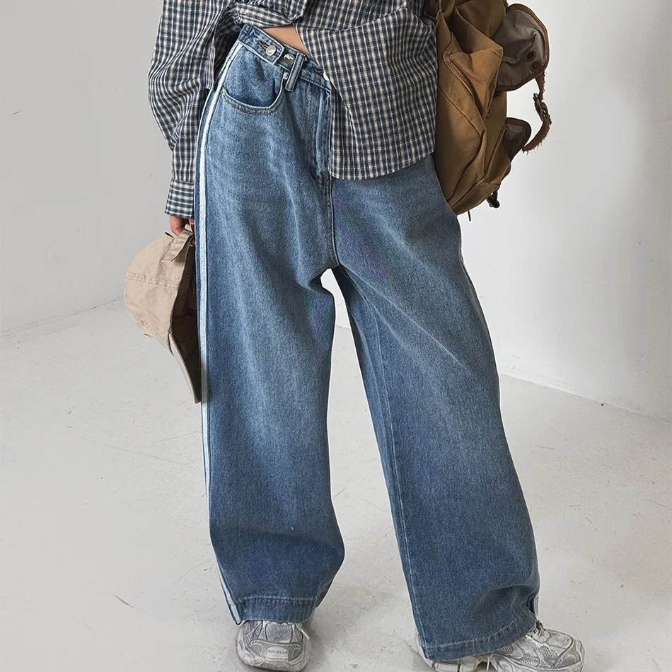 Spring Sport Dstring Vertical Bar Denim Casual Pants Women Dongda Gate Blue Casual Jeans Ladies Faion Spring Collection
Spring Sport Dstring Vertical Bar Denim Casual Pants Women Dongda Gate Blue Casual Jeans Ladies Faion Spring Collection