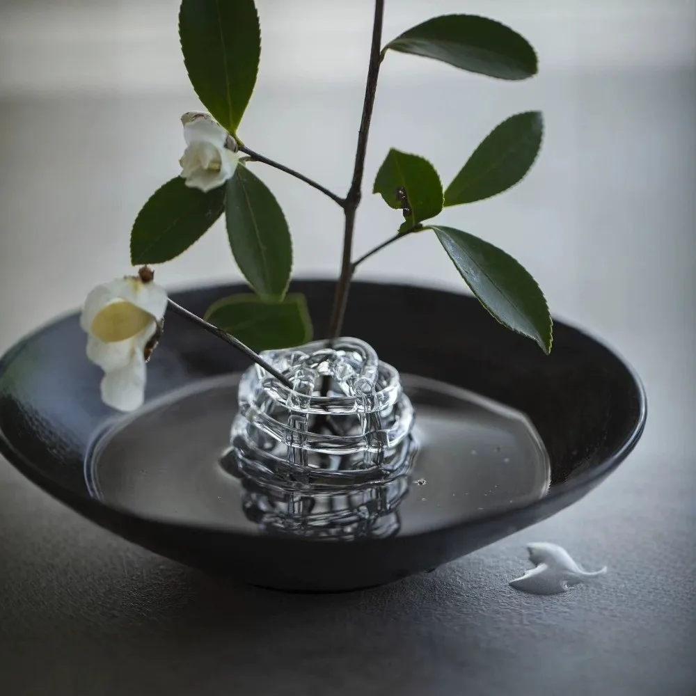 Creative Transparent Glass Ball Vase Minimalist Zen-Inspired Design Handmade Art Vase Unique Desktop Decoration Vase Office Desk
Creative Transparent Glass Ball Vase Minimalist Zen-Inspired Design Handmade Art Vase Unique Desktop Decoration Vase Office Desk