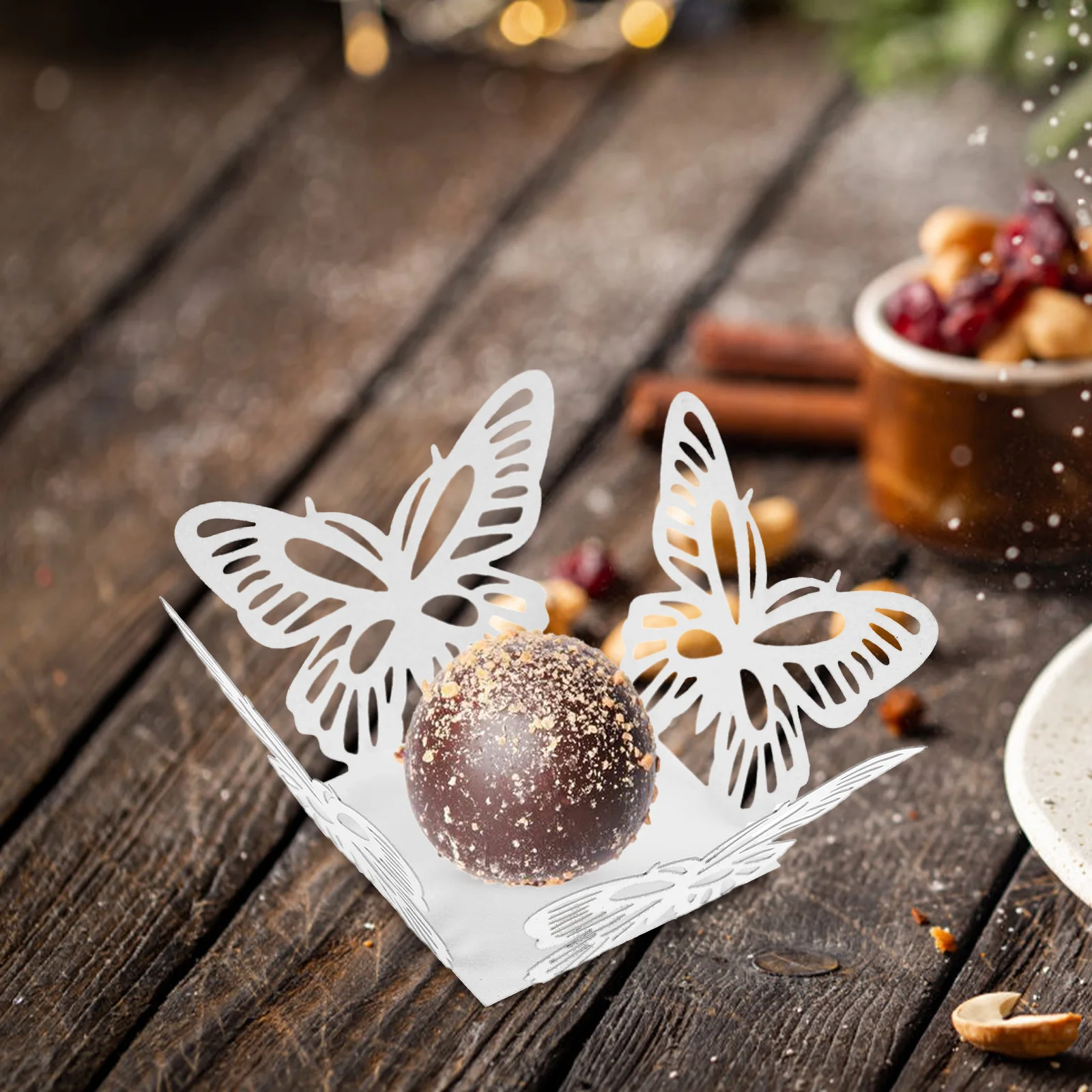 50pcs Tray White Decor Holder Wedding Party Baking Pan Holder Chocolate Compartment
50pcs Tray White Decor Holder Wedding Party Baking Pan Holder Chocolate Compartment