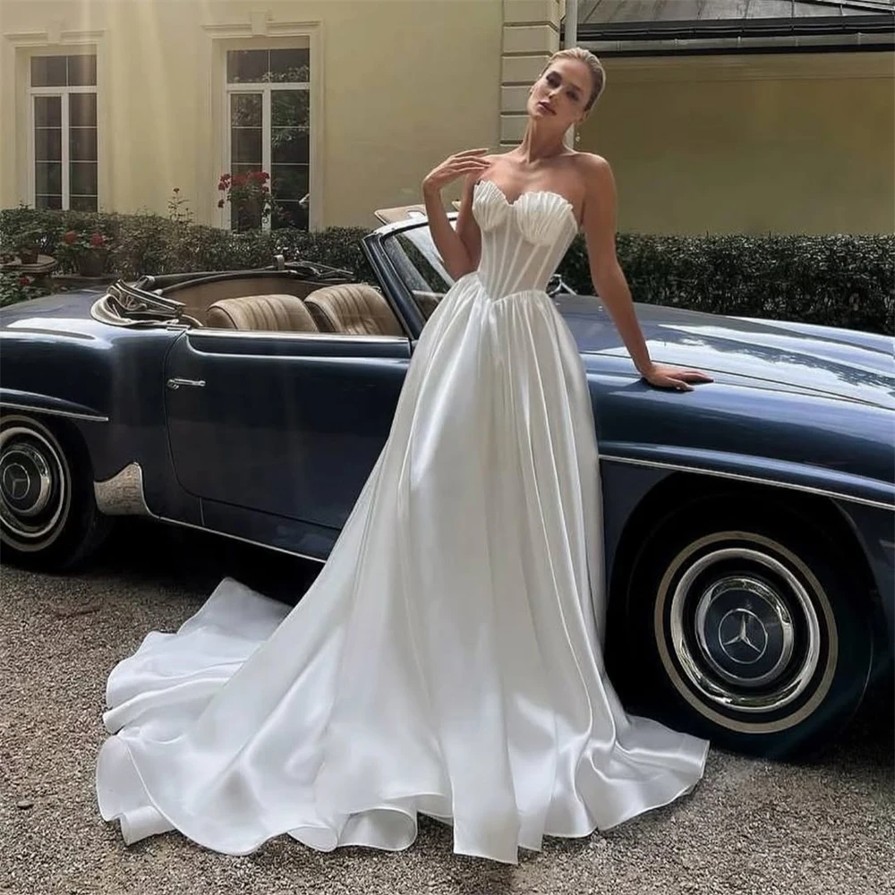 Customized Strapless Satin Wedding Dress A-line Bridal Dress Ruched Corset Bodice Bridal Gown Formal Wedding Dress for Brides
Customized Strapless Satin Wedding Dress A-line Bridal Dress Ruched Corset Bodice Bridal Gown Formal Wedding Dress for Brides