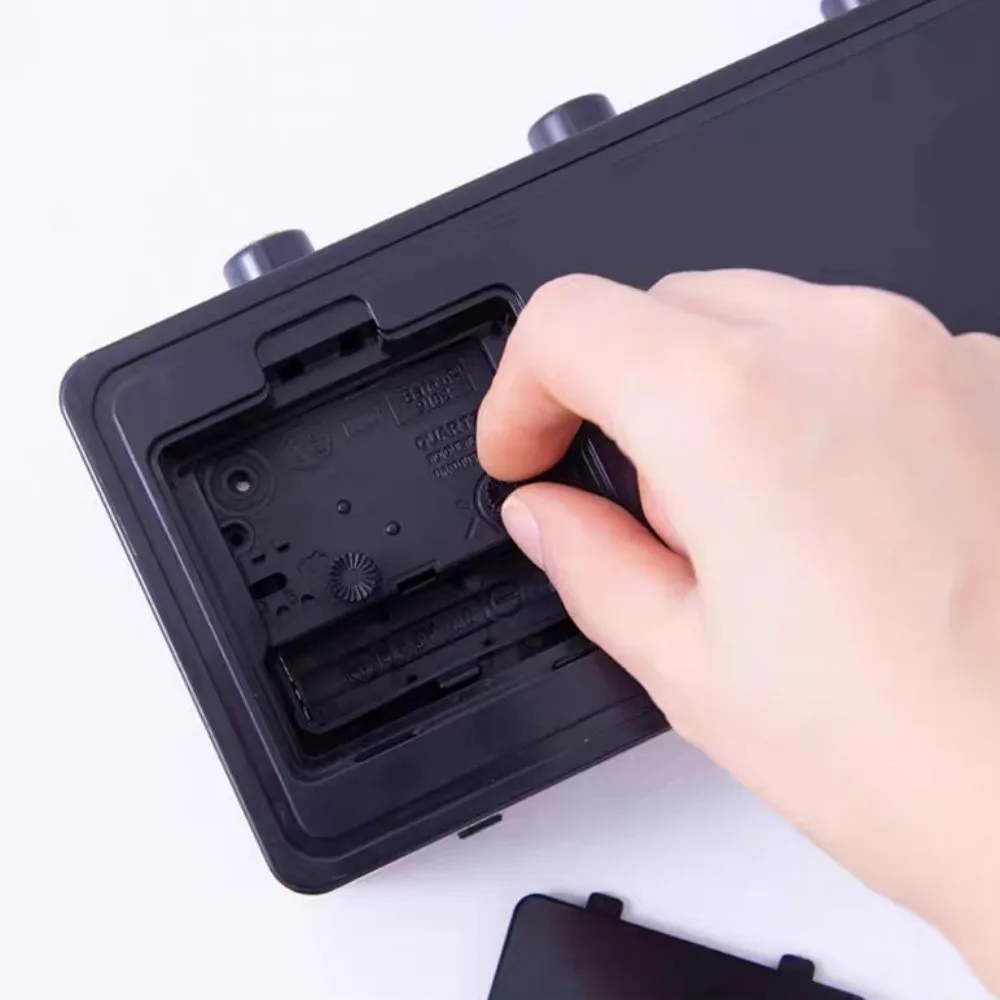 Electronic Manual Page-flipping Calendar Clock Vintage Desktop Display Mechanical Alarm Clock Multifunctional Date Week
Electronic Manual Page-flipping Calendar Clock Vintage Desktop Display Mechanical Alarm Clock Multifunctional Date Week