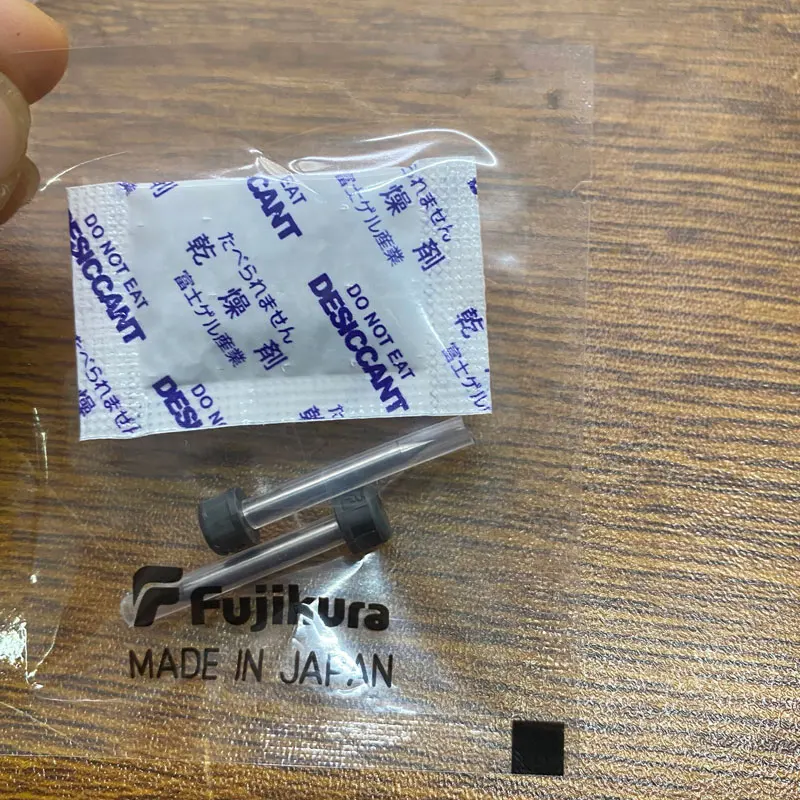 2 Pairs Furukawa ELCT2-20A for FSM-50S 50R 60S 70S 80S 60R 70S+ 80S+70R Fusion Splicer welder Electrode rod made in Japan
2 Pairs Furukawa ELCT2-20A for FSM-50S 50R 60S 70S 80S 60R 70S+ 80S+70R Fusion Splicer welder Electrode rod made in Japan