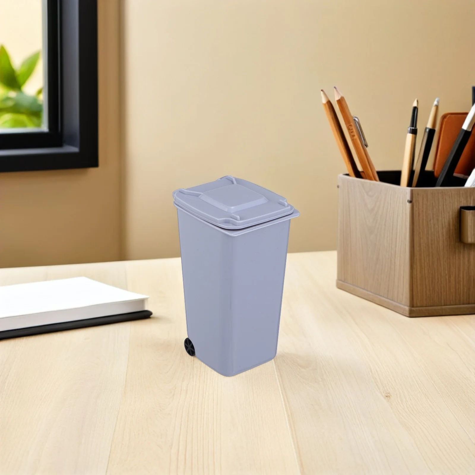 2Pcs Plastic Mini Desktop Trash Can Small Wastebasket with Lid Office Bedroom Desk Table Rubbish Bin Smell Control
2Pcs Plastic Mini Desktop Trash Can Small Wastebasket with Lid Office Bedroom Desk Table Rubbish Bin Smell Control