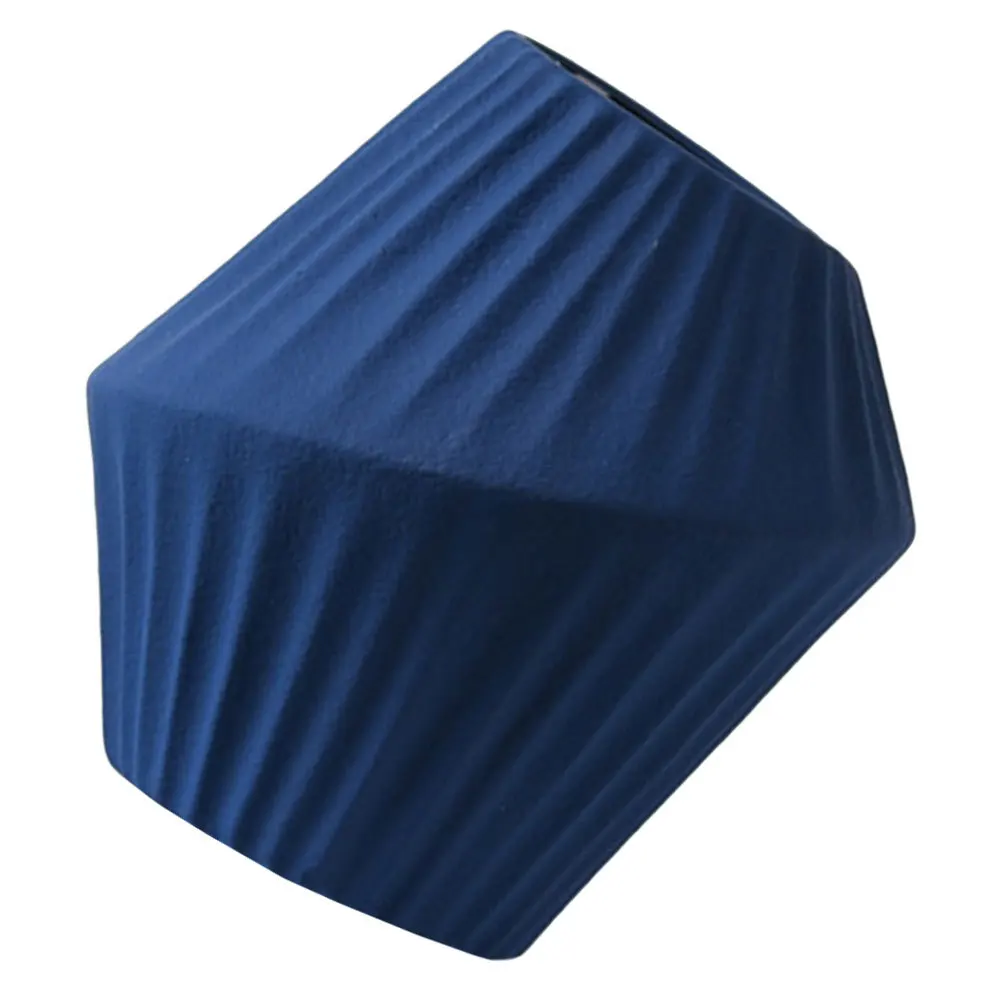 1Pcs Ceramics Flower Arrangement Vase Creative Desktop Flowerpot Hydrophonic Plant Container Elegant Chic Home Ornament
1Pcs Ceramics Flower Arrangement Vase Creative Desktop Flowerpot Hydrophonic Plant Container Elegant Chic Home Ornament