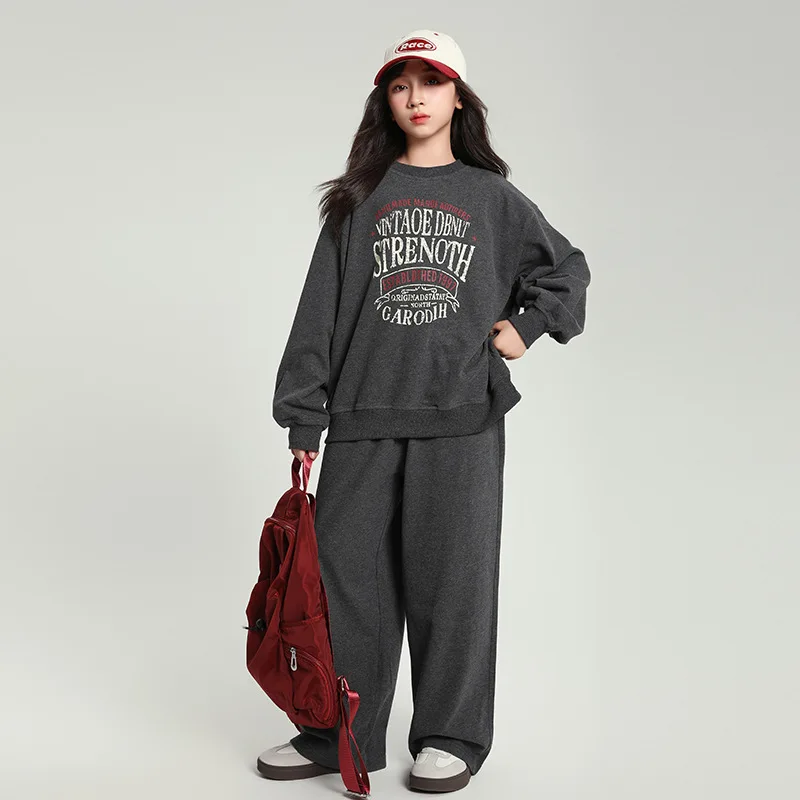 Girls Dark Gray Suits Children 2024 New Autumn Winter Fashion Simple Casual Hoodies Top and Pants Two-piece Set Clothes
Girls Dark Gray Suits Children 2024 New Autumn Winter Fashion Simple Casual Hoodies Top and Pants Two-piece Set Clothes