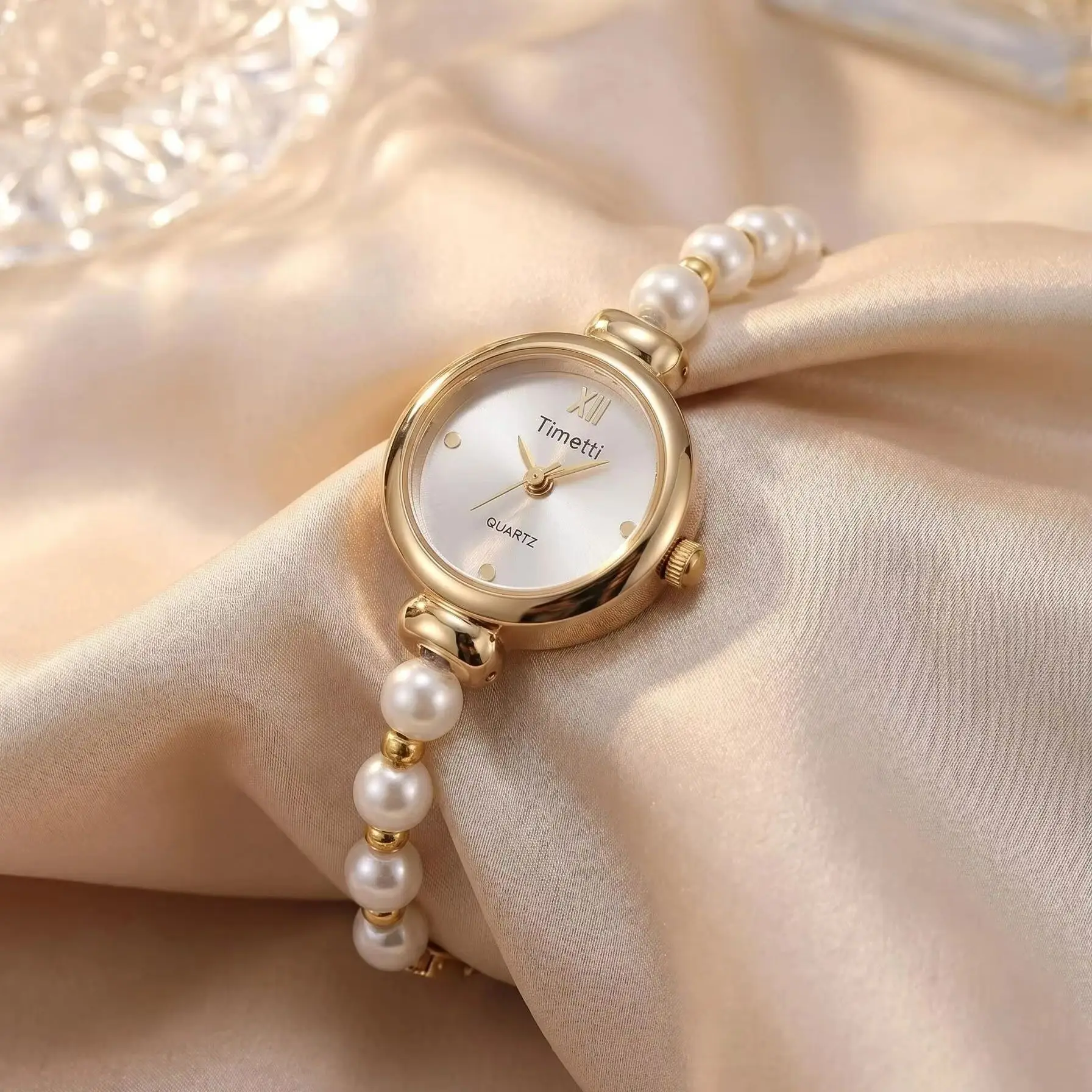1 Piece of New Style Light Luxury Fashionable Roman Numeral Bracelet Quartz Watch
1 Piece of New Style Light Luxury Fashionable Roman Numeral Bracelet Quartz Watch