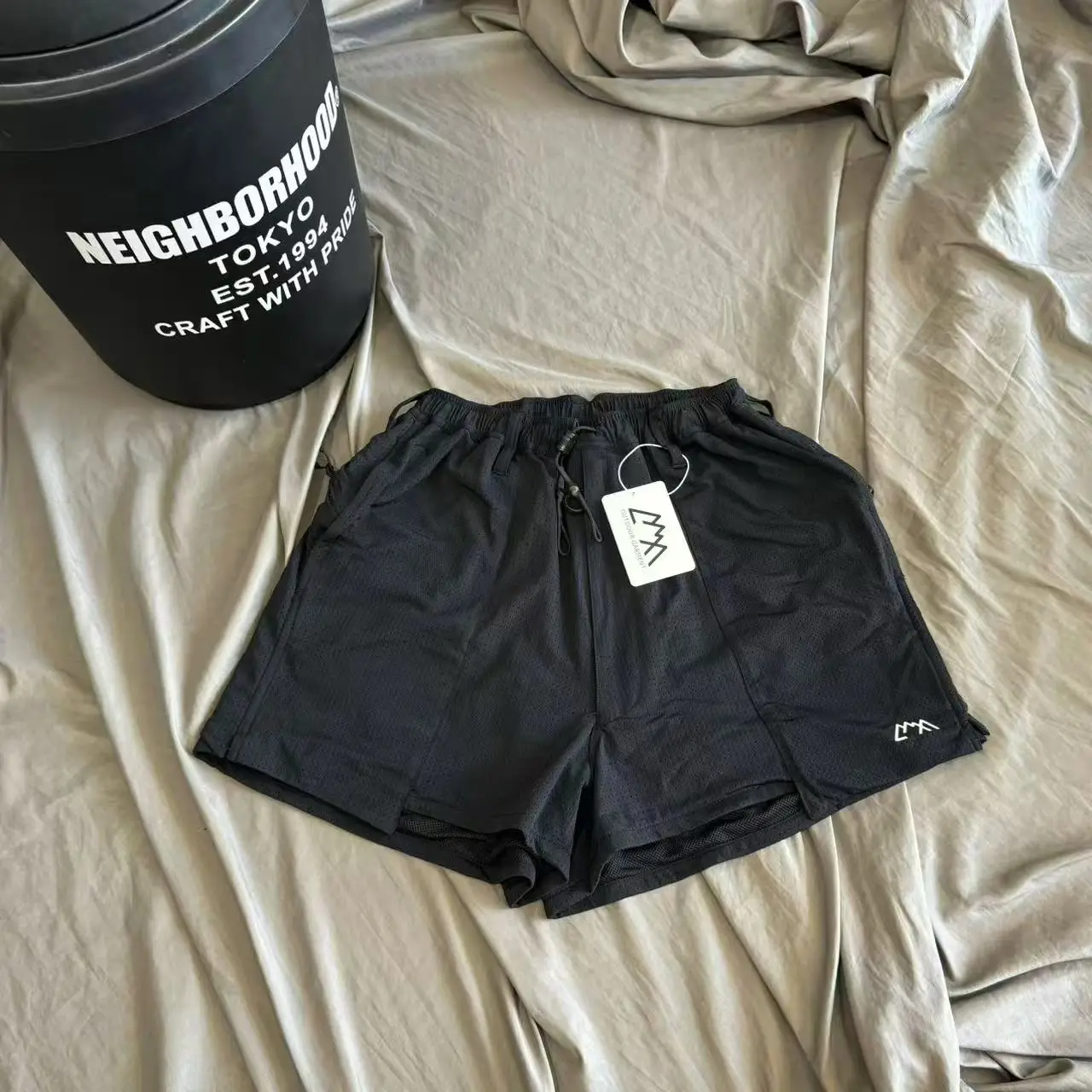 Japanese Style CMF OUTDOOR Quick Dry Breathable Shorts Unisex Loose Fit Storage Friendly Mesh Fabric City Walk Suitable
Japanese Style CMF OUTDOOR Quick Dry Breathable Shorts Unisex Loose Fit Storage Friendly Mesh Fabric City Walk Suitable