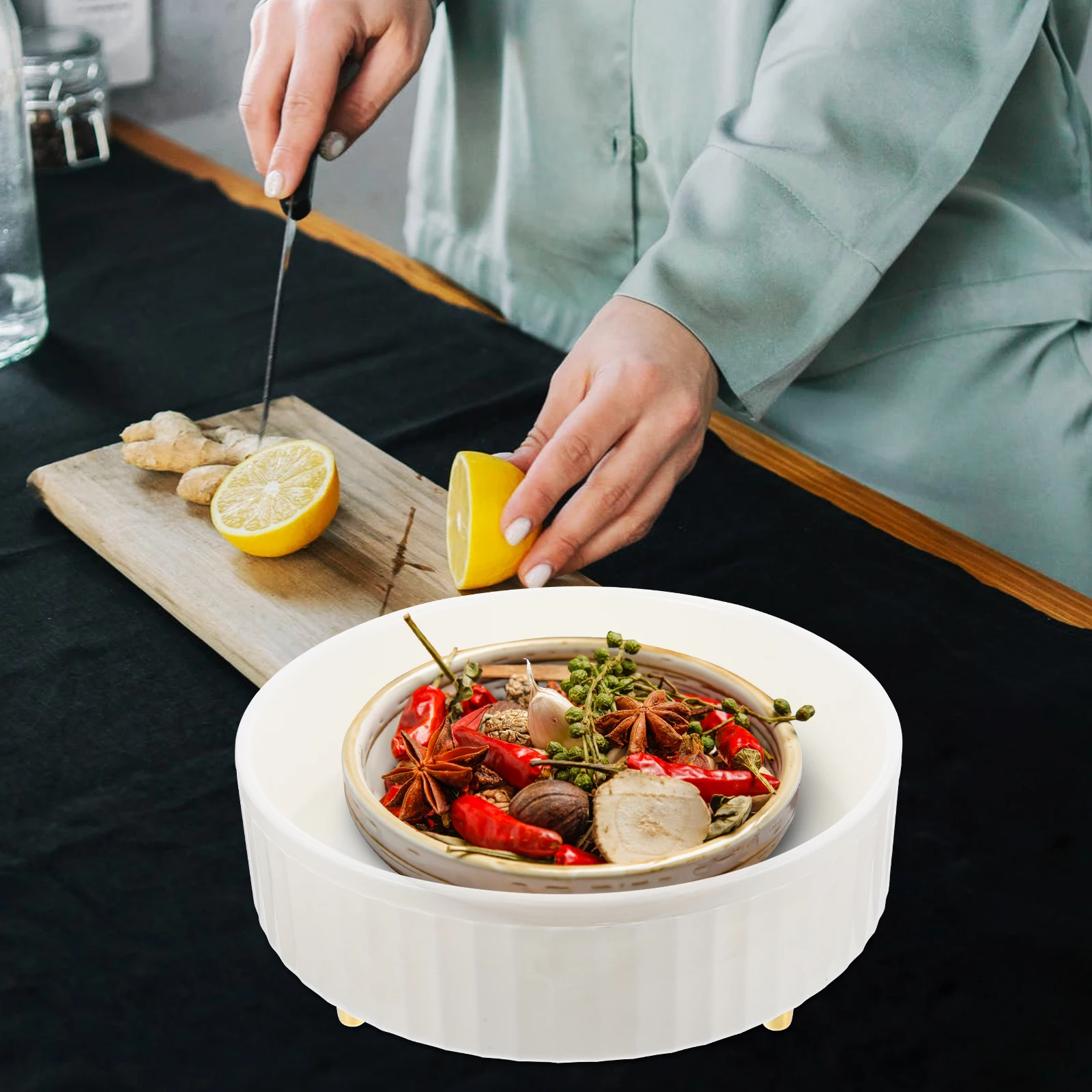 Round Rotating Tray Kitchen Condiment Holder Spice Organizer Bathroom Storage Rack Makeup Organizer Practical Design
Round Rotating Tray Kitchen Condiment Holder Spice Organizer Bathroom Storage Rack Makeup Organizer Practical Design