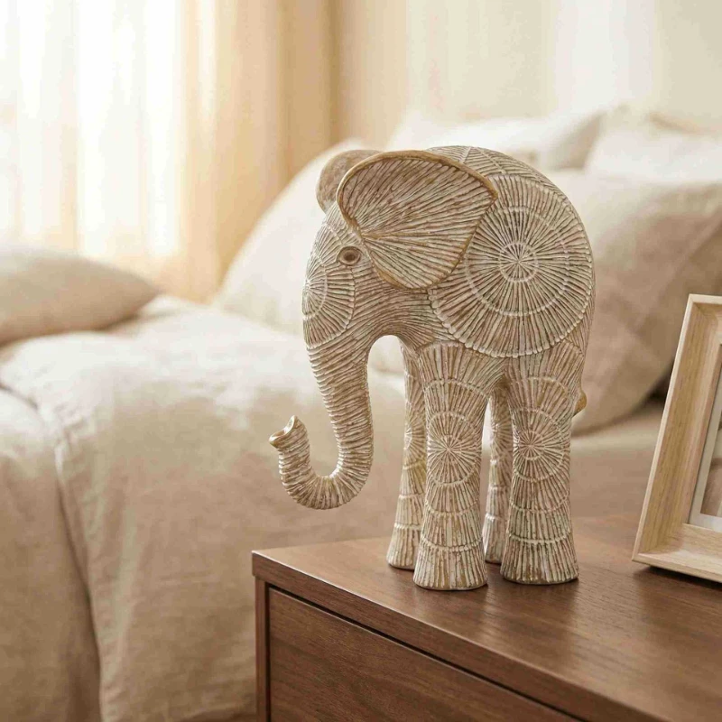 Wooden elephant decoration ornament home living room bedroom desktop crafts creative decoration
Wooden elephant decoration ornament home living room bedroom desktop crafts creative decoration