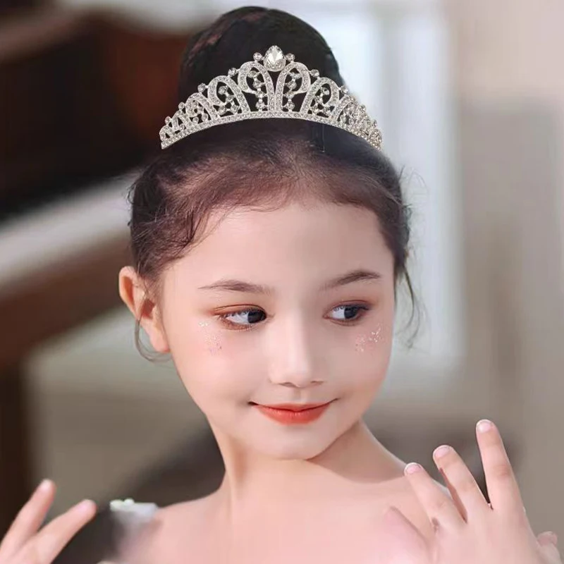 Hot Selling New Princess Tiara Birthday Party Crown Girls' Party Dress Headpiece Elegant Queen Bridal Accessory
Hot Selling New Princess Tiara Birthday Party Crown Girls' Party Dress Headpiece Elegant Queen Bridal Accessory