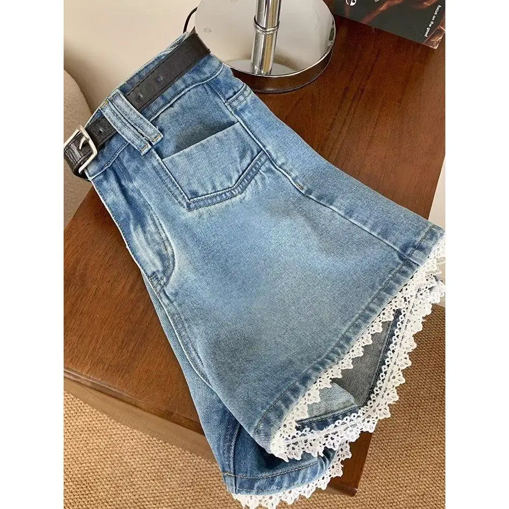 Синие джинсы с высокой талией и кружевной отделкой, женские повседневные свободные утягивающие широкие брюки трапециевидной формы, летняя мода для девочек-подростков
Синие джинсы с высокой талией и кружевной отделкой, женские повседневные свободные утягивающие широкие брюки трапециевидной формы, летняя мода для девочек-подростков