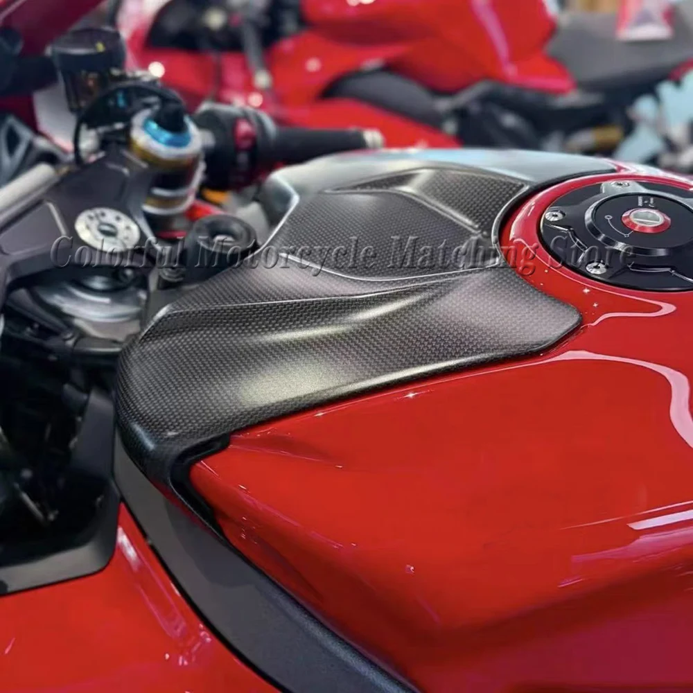 For DUCATI Panigale V4 V4S 2025 100% Accessories Carbon Fiber Front Fuel Tank Cover Battery Covers Motorcycle Fairings Modified
For DUCATI Panigale V4 V4S 2025 100% Accessories Carbon Fiber Front Fuel Tank Cover Battery Covers Motorcycle Fairings Modified