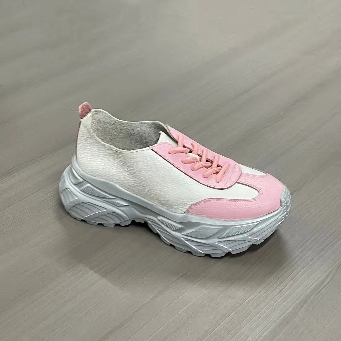 Xingliupi New Shoes Women's Shoes High Quality Casual Shoes Fashion Popular Sneakers for Women Unique Shape Genuine Leather
Xingliupi New Shoes Women's Shoes High Quality Casual Shoes Fashion Popular Sneakers for Women Unique Shape Genuine Leather