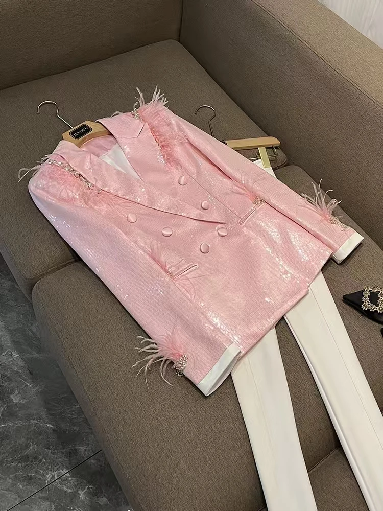 Spring And Autumn Fashion Temperament Elegant Double Breasted Stage Pink Sequin Feather Suit Collar Women's Suit Top Jacket
Spring And Autumn Fashion Temperament Elegant Double Breasted Stage Pink Sequin Feather Suit Collar Women's Suit Top Jacket
