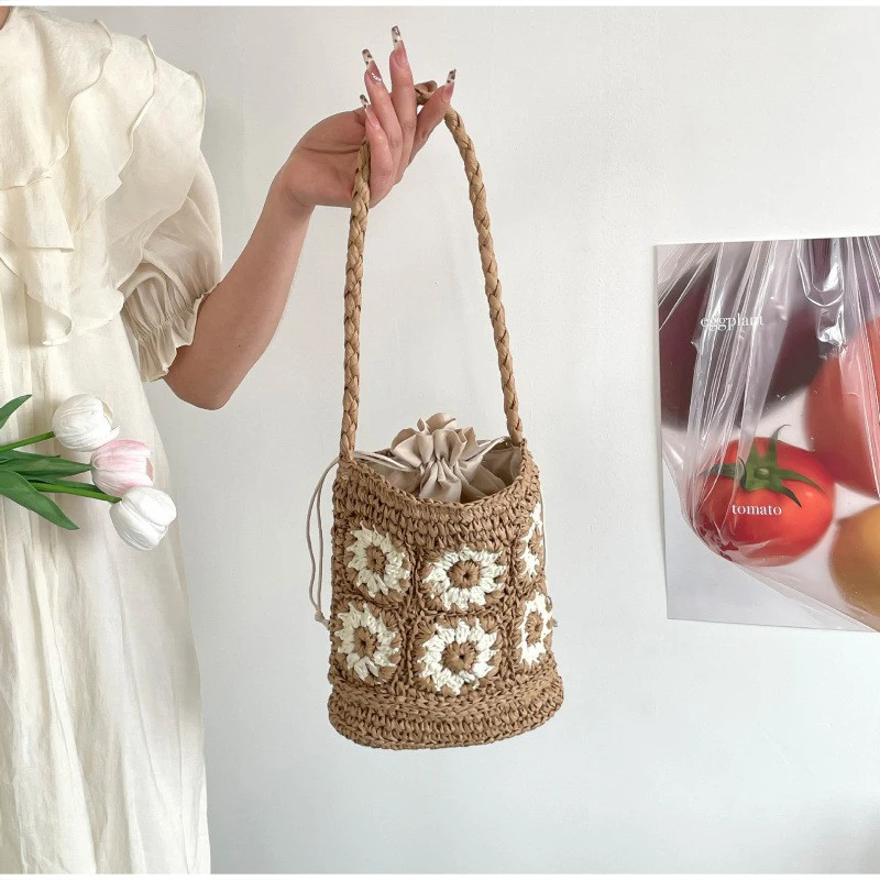 Bohemian Floral Print Straw Woven Shoulder Bag Women Handmade Crochet Knitted Tote Handbag Beach Holiday Vacation Bucket Purse
Bohemian Floral Print Straw Woven Shoulder Bag Women Handmade Crochet Knitted Tote Handbag Beach Holiday Vacation Bucket Purse