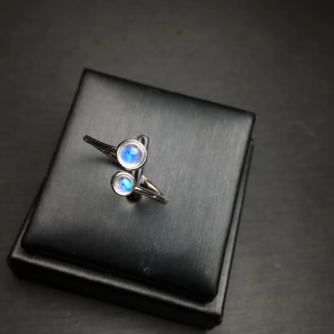 1 Pc Fengbaowu Natural Blue Moonstone Ring Round Stone 925 Sterling Silver Fashion Jewelry For Women Men
1 Pc Fengbaowu Natural Blue Moonstone Ring Round Stone 925 Sterling Silver Fashion Jewelry For Women Men