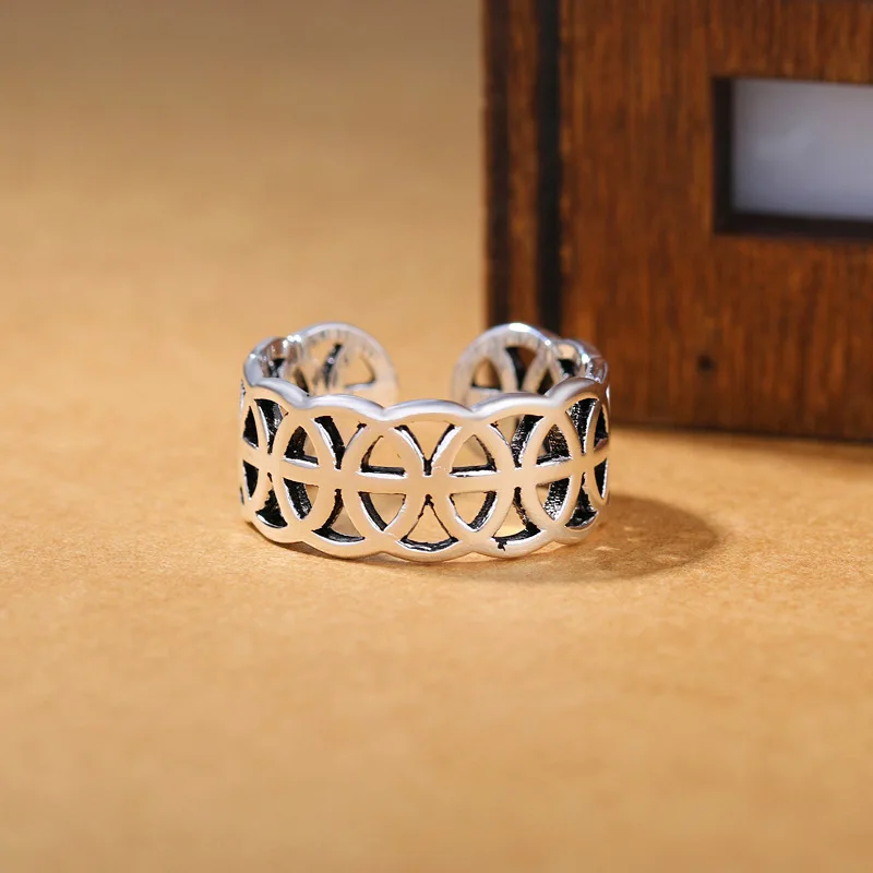 Retro Open Ring for Women Thai Silver Antique Copper Coin Hollow out Finger Ring Korean Sle Personali Jewelry Gold
Retro Open Ring for Women Thai Silver Antique Copper Coin Hollow out Finger Ring Korean Sle Personali Jewelry Gold