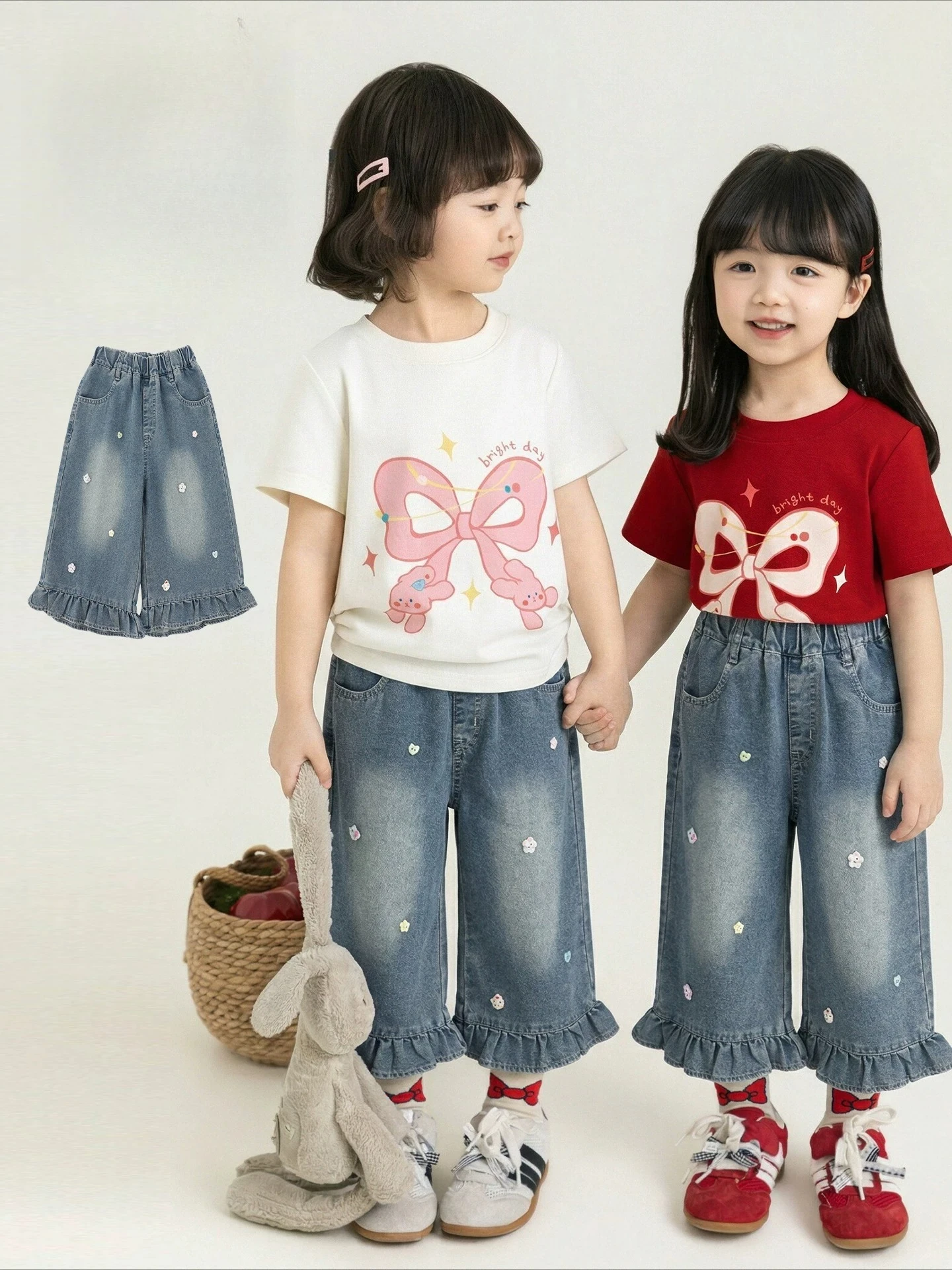 Toddler Girl Summer Sweet Ruffle Jeans Breathable Comfortable Stylish Seven Points Wide Leg Denim Trousers
Toddler Girl Summer Sweet Ruffle Jeans Breathable Comfortable Stylish Seven Points Wide Leg Denim Trousers
