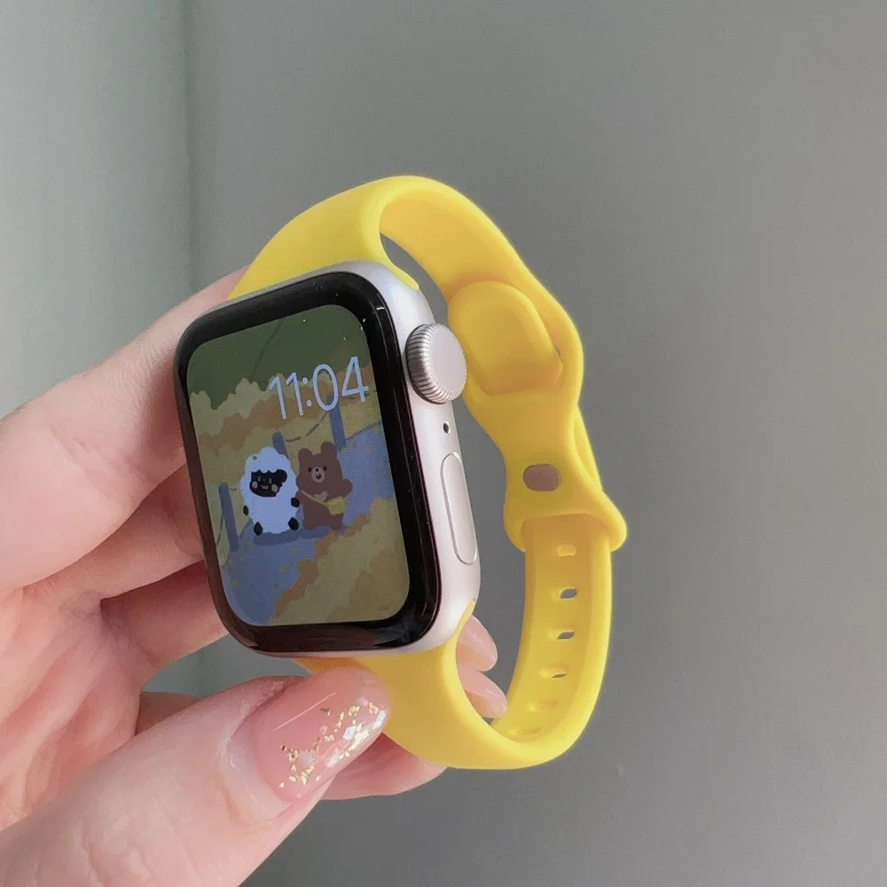 Superior Silicone Strap For Apple Watch band women Series Ultra 10/9/8/7/6/5 38mm 40mm 41mm 42mm 44mm 45mm 46mm 49mm
Superior Silicone Strap For Apple Watch band women Series Ultra 10/9/8/7/6/5 38mm 40mm 41mm 42mm 44mm 45mm 46mm 49mm