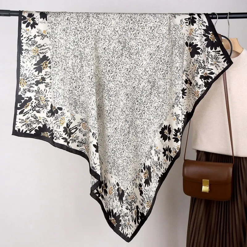 High-end and Elegant Women's Exquisite OL Style Simple Print Quality Plain Satin Silk Hand-rolled Edge Large Square Scarf Shawl
High-end and Elegant Women's Exquisite OL Style Simple Print Quality Plain Satin Silk Hand-rolled Edge Large Square Scarf Shawl