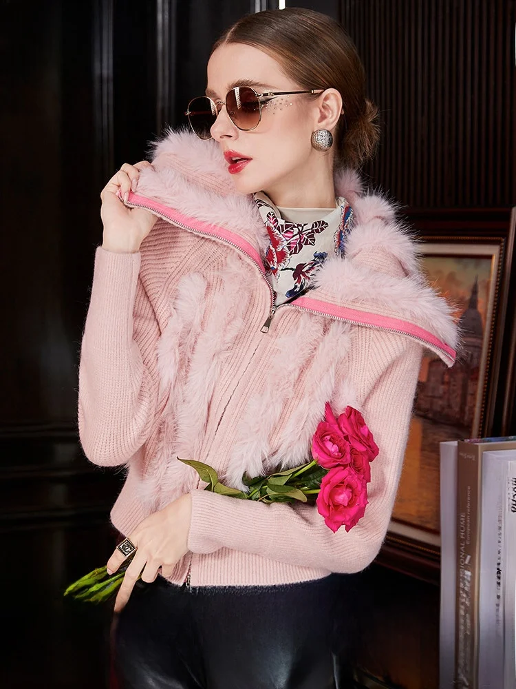 Philomena Thickened Short Knitted Sweater Coat Women's Fashionable Winter Design Large Collar Cardigan Pink Color Top
Philomena Thickened Short Knitted Sweater Coat Women's Fashionable Winter Design Large Collar Cardigan Pink Color Top