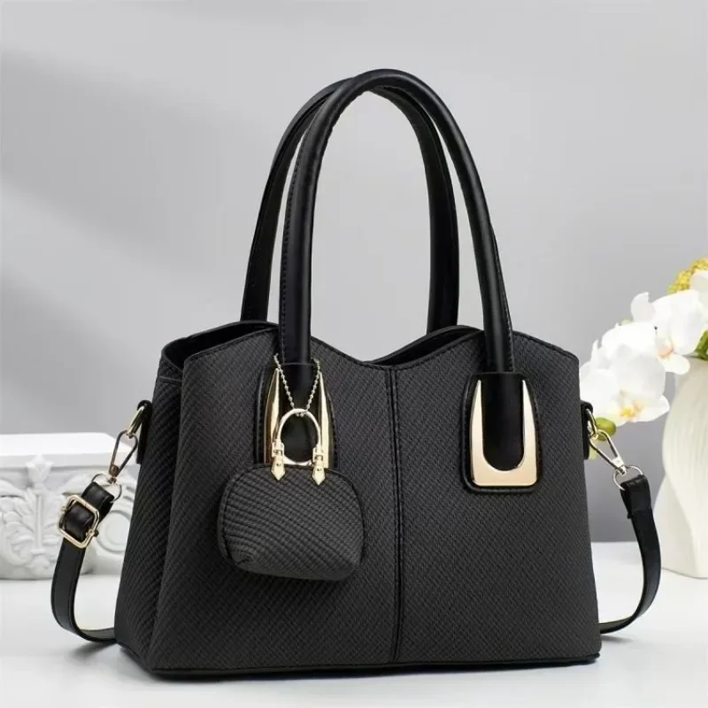 Unique Fashion Diaper Bags Women's Minimalist Crossbody Bag Elegant Designer Shoulder Bag Luxury Leather Large Capacity Tote
Unique Fashion Diaper Bags Women's Minimalist Crossbody Bag Elegant Designer Shoulder Bag Luxury Leather Large Capacity Tote