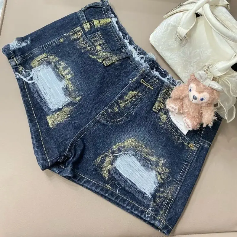 Summer Hot Girls Low Waist Denim Super Shorts Female Tight Hip Wash Ripped Denim Shorts Hot Pants
Summer Hot Girls Low Waist Denim Super Shorts Female Tight Hip Wash Ripped Denim Shorts Hot Pants
