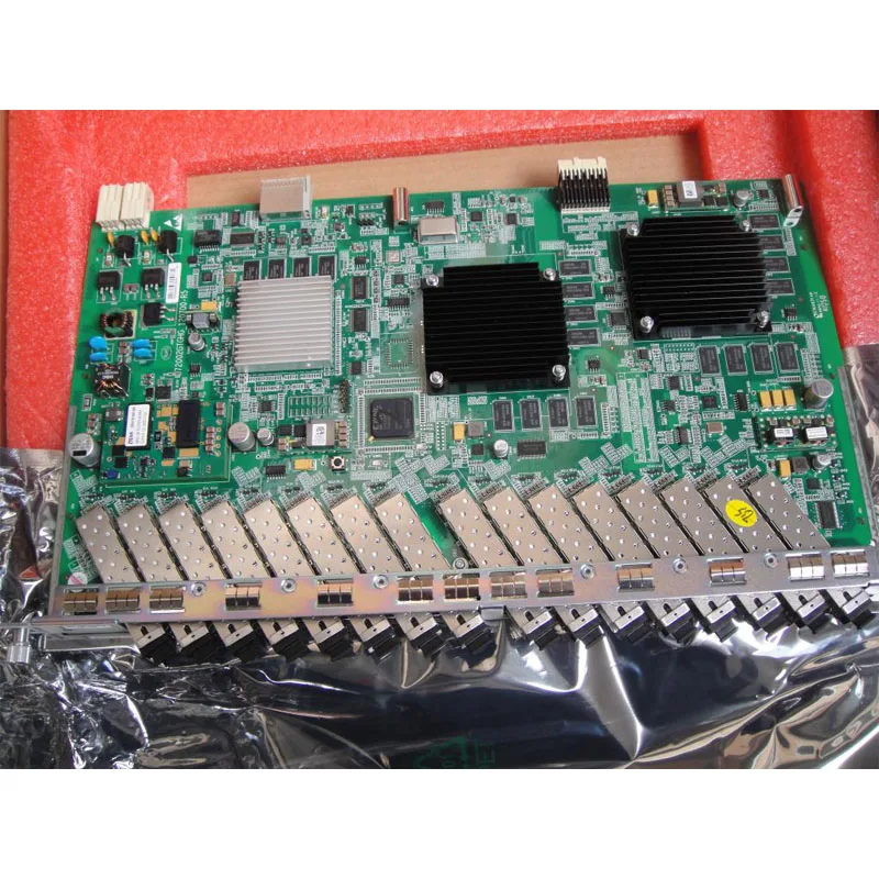 Новая плата интерфейса GTGH GPON OLT с 16 портами с модулем B +/C ++ SFP с C320 C300 OTL
Новая плата интерфейса GTGH GPON OLT с 16 портами с модулем B +/C ++ SFP с C320 C300 OTL