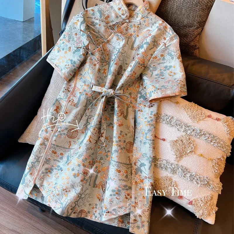 Women Jacquard Embroidery Improved Qipao Chinese Style Lace-Up Mandarin Collar Cheongsam Elegant Vintage Buttont Summer Dresses
Women Jacquard Embroidery Improved Qipao Chinese Style Lace-Up Mandarin Collar Cheongsam Elegant Vintage Buttont Summer Dresses