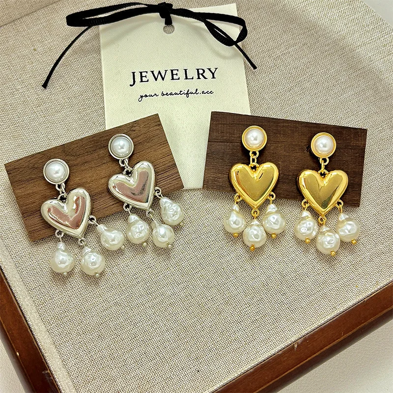 New Tassel Love Earrings Women's Irregular Pearl Pendant Earrings Premium Sweet Wind Earrings
New Tassel Love Earrings Women's Irregular Pearl Pendant Earrings Premium Sweet Wind Earrings
