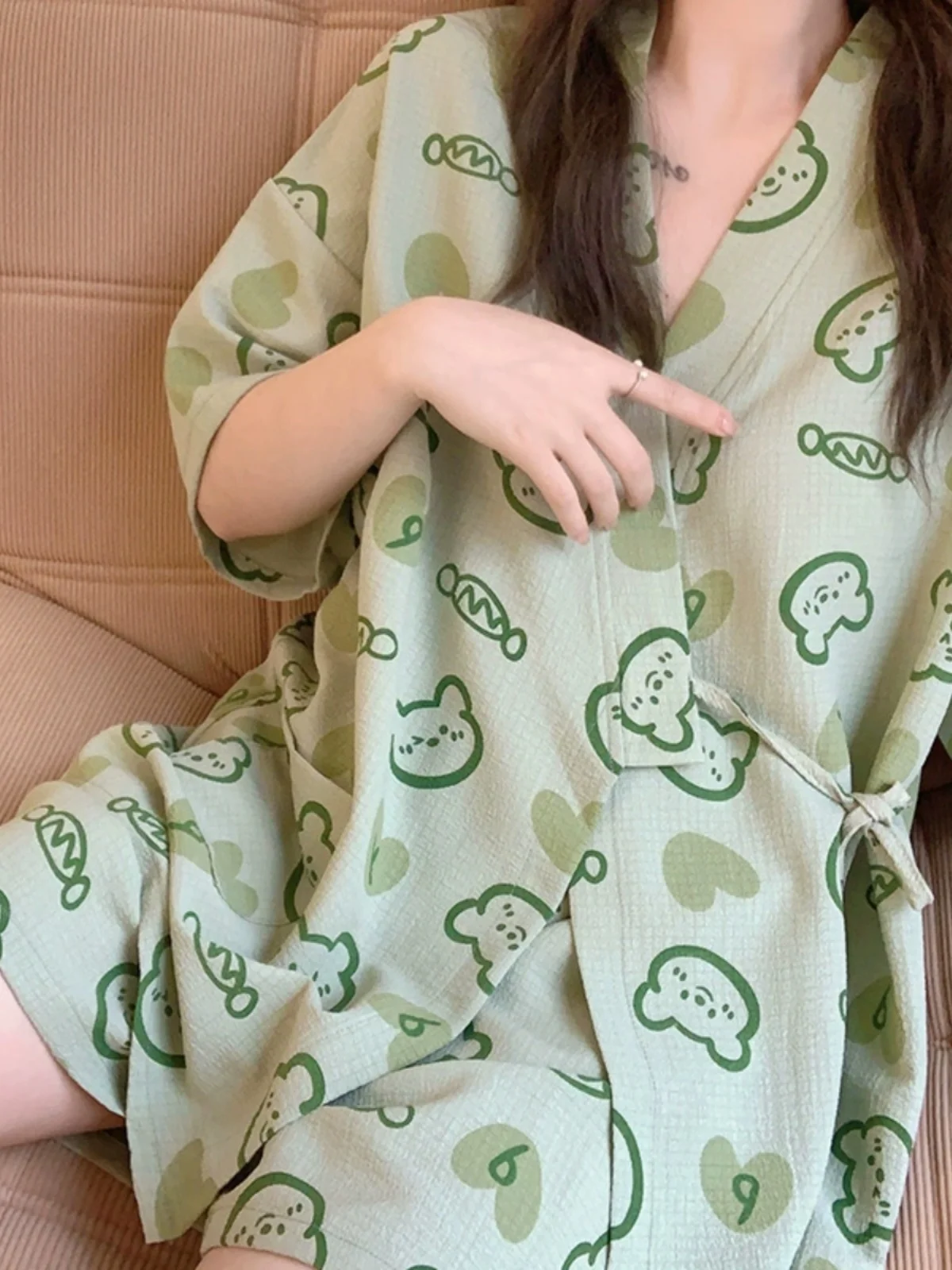 Summer Green Kimono Style Sleepwear Women's Pure Cotton Short Sleeve Two-Piece Set Cute Bear Head Home Clothes Summer Collection
Summer Green Kimono Style Sleepwear Women's Pure Cotton Short Sleeve Two-Piece Set Cute Bear Head Home Clothes Summer Collection