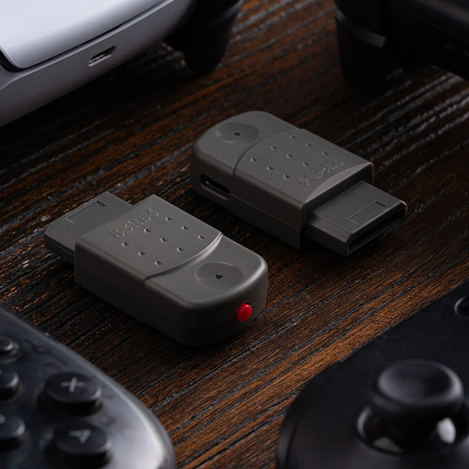 8BitDo Bluetooth Retro Receiver Wireless Adapter for SEGA Saturn and Windows USB Dongle for PS5 PS4 and Xbox Series Controllers
8BitDo Bluetooth Retro Receiver Wireless Adapter for SEGA Saturn and Windows USB Dongle for PS5 PS4 and Xbox Series Controllers