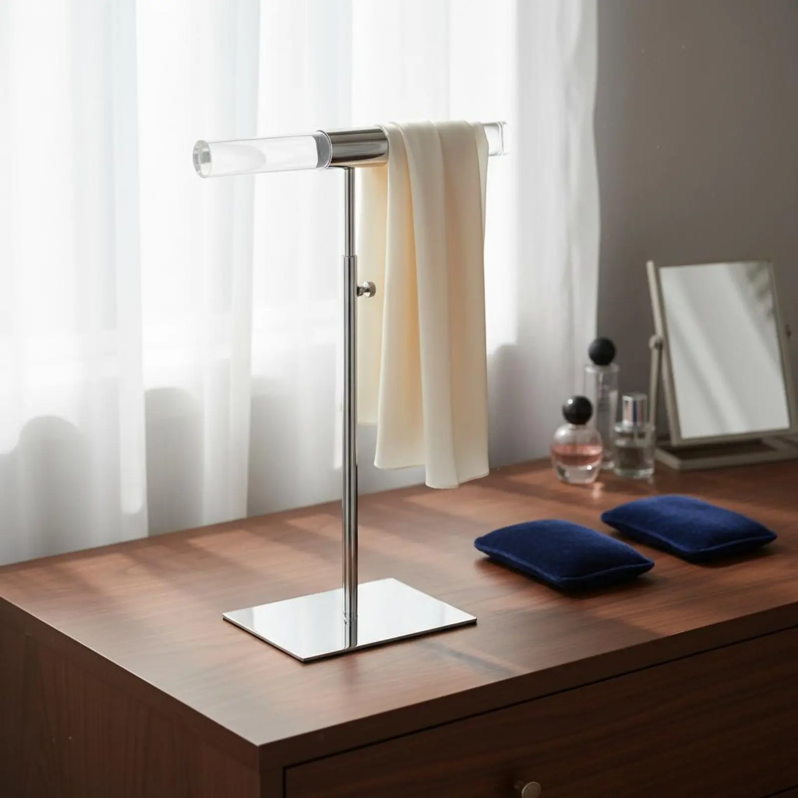 Floor Necklace Stand Adjustable Height Necklace Display Stand Jewelry Display Rack Multifunctional Detachable for Shop Window
Floor Necklace Stand Adjustable Height Necklace Display Stand Jewelry Display Rack Multifunctional Detachable for Shop Window