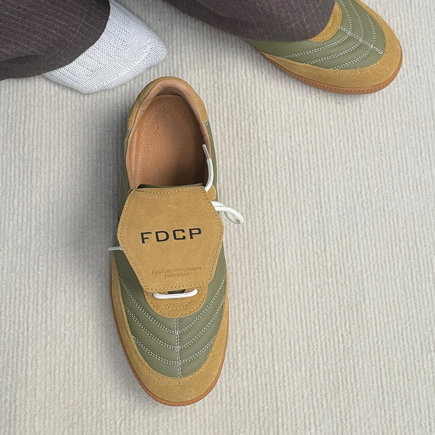 Mens Casual Running Shoes Non-slip Breathable Soft Sole Fitness Walking Sneakers Outdoor Sports Lightweight Women's Shoes
Mens Casual Running Shoes Non-slip Breathable Soft Sole Fitness Walking Sneakers Outdoor Sports Lightweight Women's Shoes