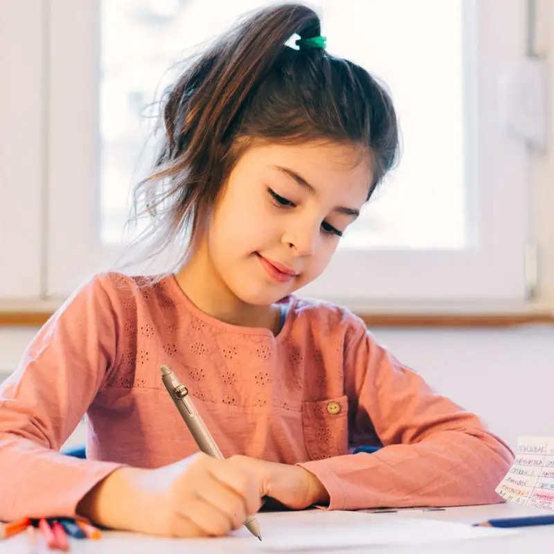 Стираемые ручки, выдвижные шариковые ручки, канцелярские принадлежности для заметок, набор из 4 портативных письменных принадлежностей для деловых людей
Стираемые ручки, выдвижные шариковые ручки, канцелярские принадлежности для заметок, набор из 4 портативных письменных принадлежностей для деловых людей