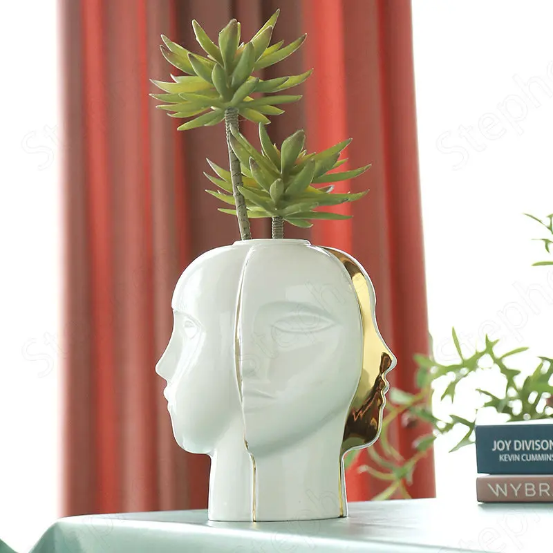 Abstract Golden Face Ceramic Vase Classic Handicraft Flower Vases Nordic Office Desktop European Ornament Living Room Decoration
Abstract Golden Face Ceramic Vase Classic Handicraft Flower Vases Nordic Office Desktop European Ornament Living Room Decoration