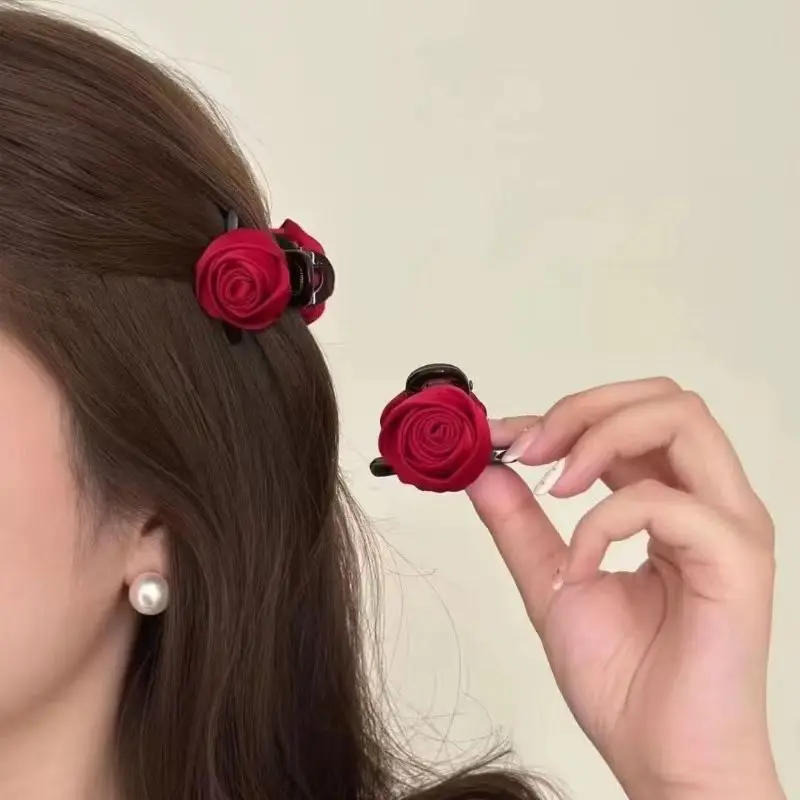 Заколка для волос Ankela Red Rose Blossoms Princess, 1 шт., для женщин, на бок, для прически «полупучок», аксессуар для волос
Заколка для волос Ankela Red Rose Blossoms Princess, 1 шт., для женщин, на бок, для прически «полупучок», аксессуар для волос