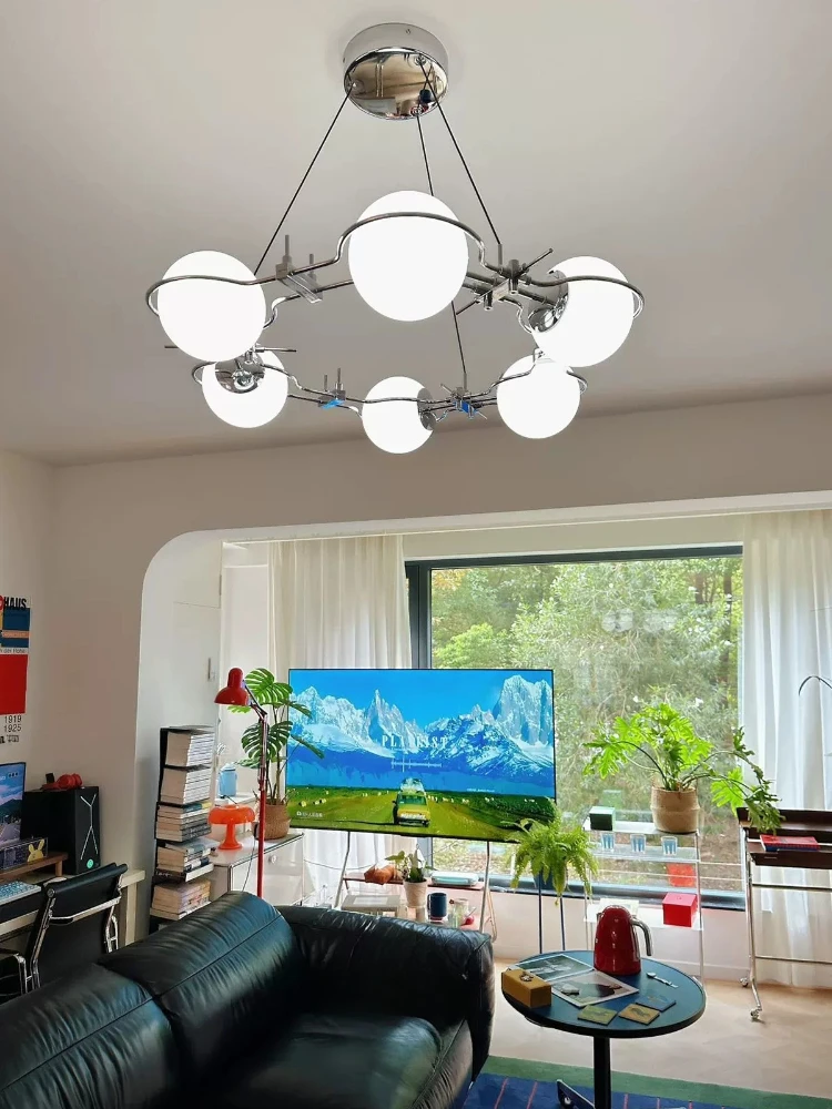 Bauhaus modern minimalist luxury glass ball high-end living room pendant light eye protection main light fixture
Bauhaus modern minimalist luxury glass ball high-end living room pendant light eye protection main light fixture