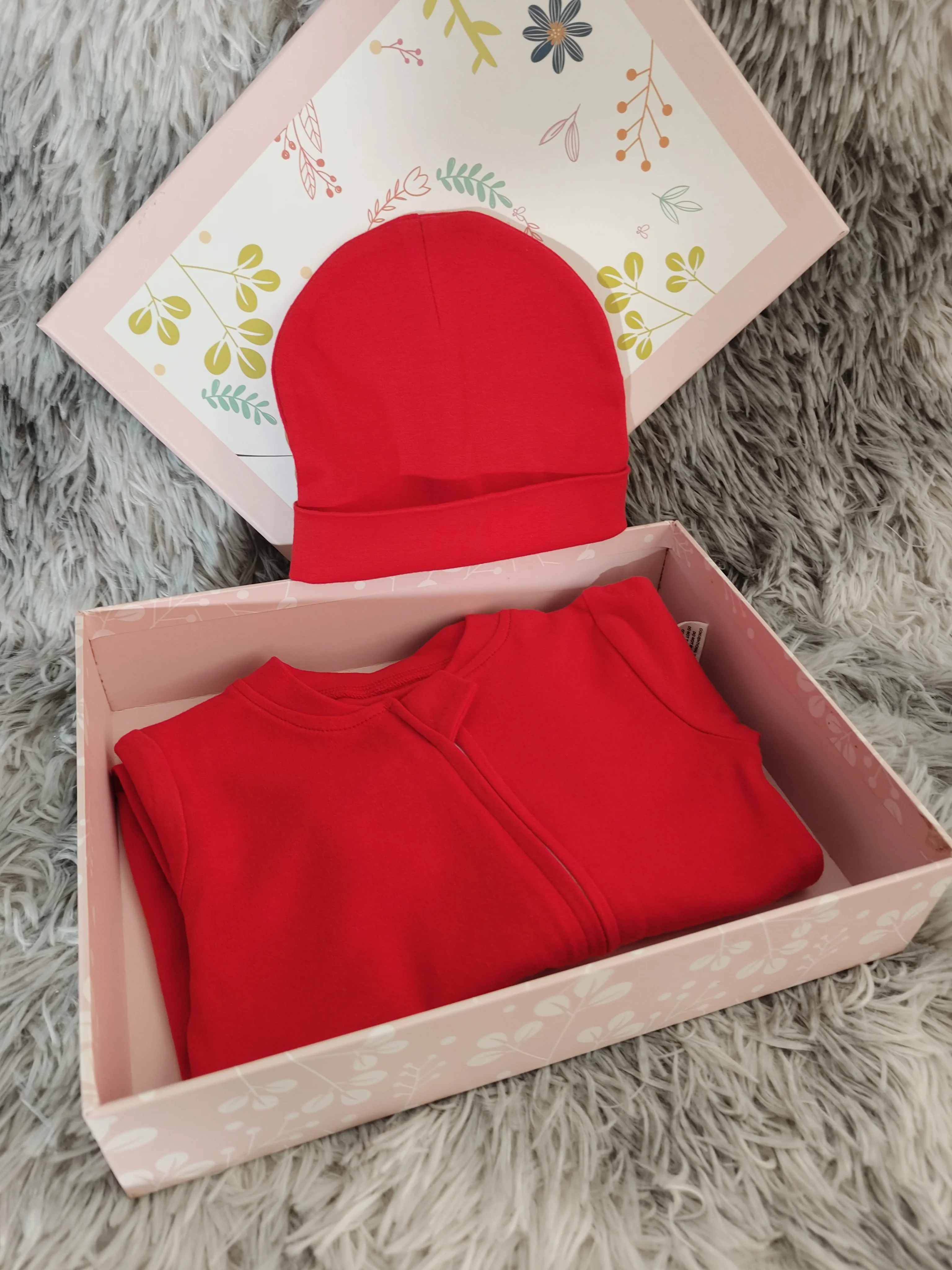 Christmas Baby Footed Romper with Hat 2Pcs Red Cotton Long Sleeve Zipper Jumpsuit Newborn Infant Toddler Outfit for Daily Wear
Christmas Baby Footed Romper with Hat 2Pcs Red Cotton Long Sleeve Zipper Jumpsuit Newborn Infant Toddler Outfit for Daily Wear