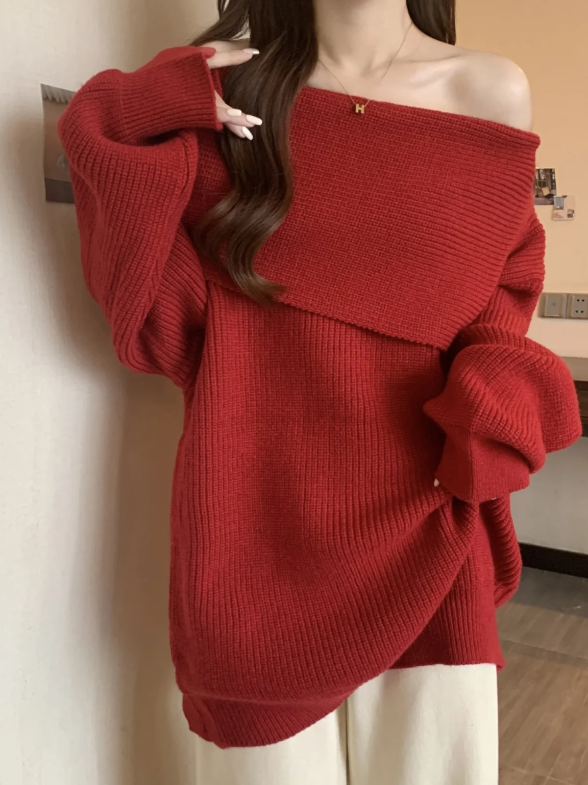 Red One-Shoulder Knitted Sweater Women's Loose Fit Long Sleeve Warmth-Bearing Fashionable plus Size Spring New Style Top
Red One-Shoulder Knitted Sweater Women's Loose Fit Long Sleeve Warmth-Bearing Fashionable plus Size Spring New Style Top