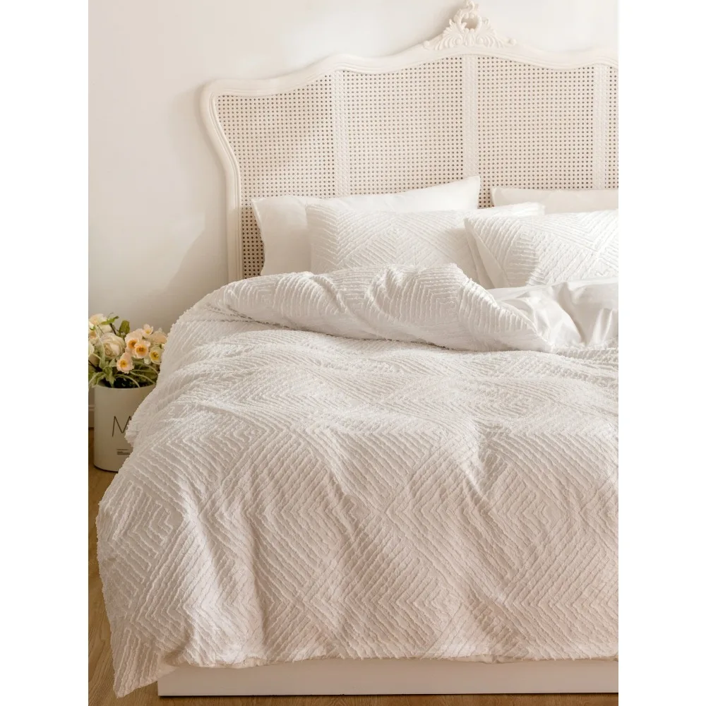 Pattern Plush Duvet Cover Set (Comforter Not Included)
Pattern Plush Duvet Cover Set (Comforter Not Included)