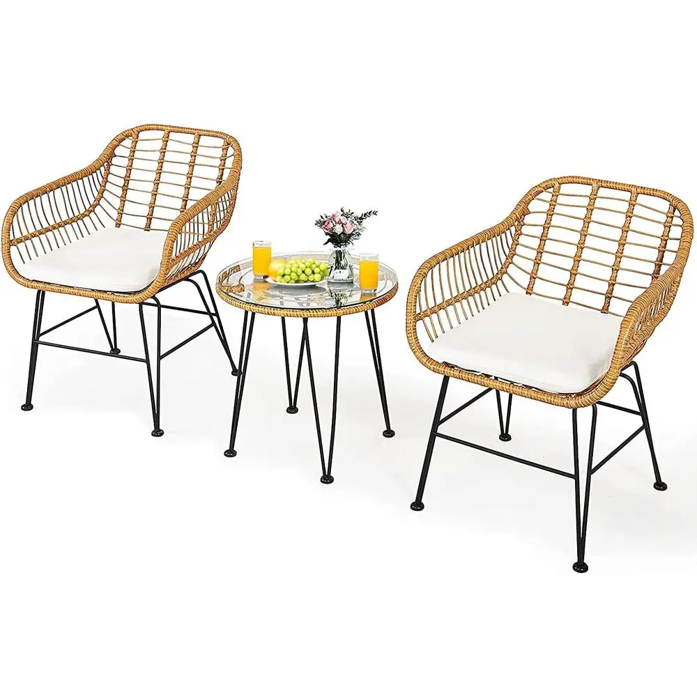 Комплект из 2 предметов: уличные стулья из ротанга и журнальный столик из закаленного стекла с съемными моющимися бежевыми подушками
Комплект из 2 предметов: уличные стулья из ротанга и журнальный столик из закаленного стекла с съемными моющимися бежевыми подушками