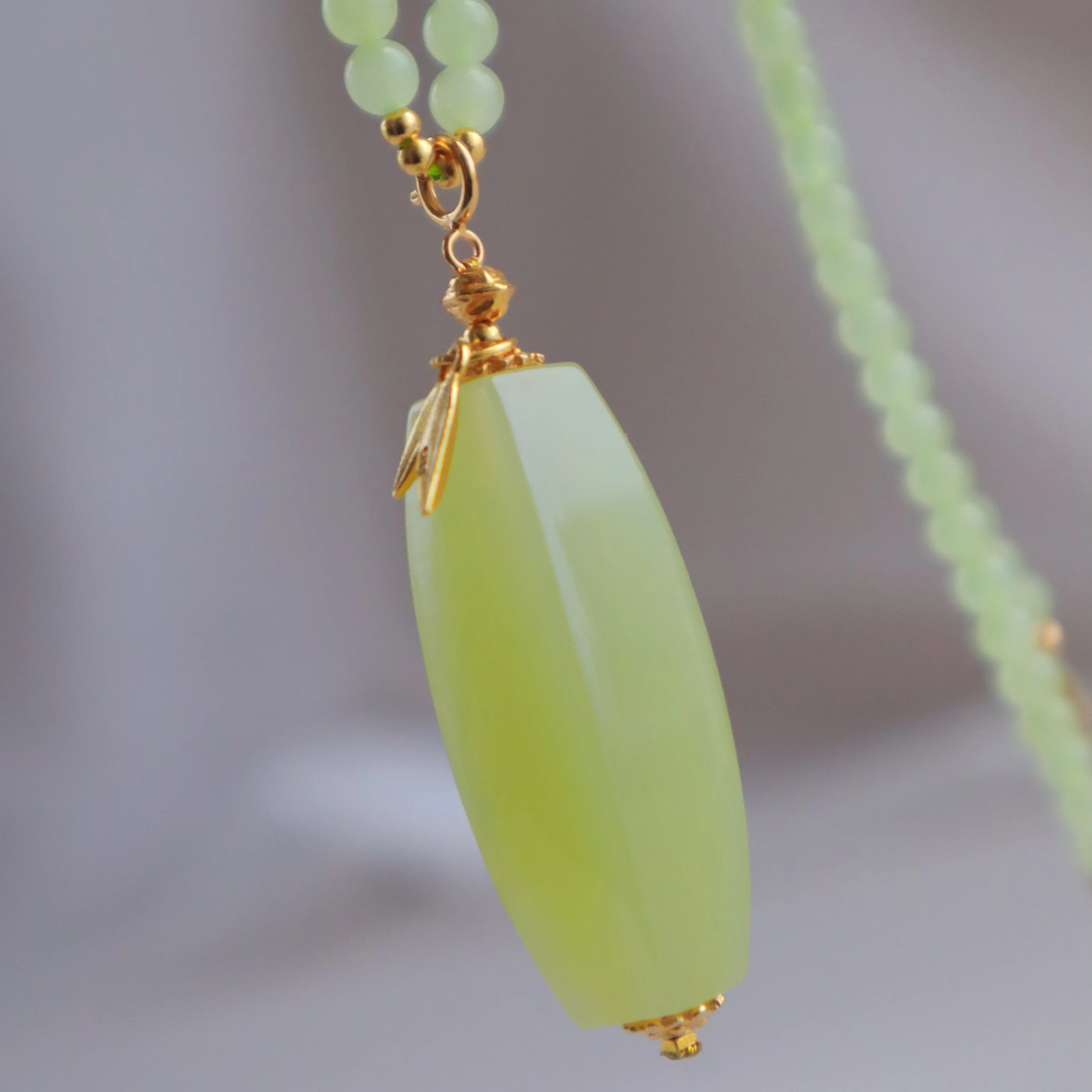 Natural Hetian Jade Pendant Necklace, S925 Silver Universal Clasp, Multi-Wear Adjustable Beaded Chain Oriental Daily Jewelry
Natural Hetian Jade Pendant Necklace, S925 Silver Universal Clasp, Multi-Wear Adjustable Beaded Chain Oriental Daily Jewelry