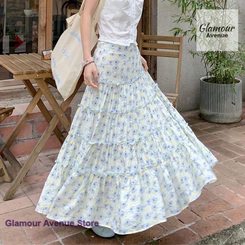 Korean style blue floral cake skirt skirt women's spring and summer new sweet and lovely high-waisted little A-shaped long skirt
Korean style blue floral cake skirt skirt women's spring and summer new sweet and lovely high-waisted little A-shaped long skirt