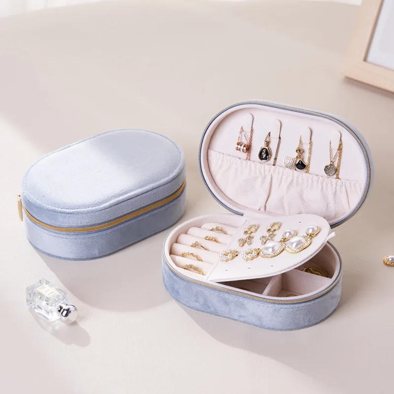Travel Oval Portable Jewelry Case Velvet Organizer with Anti Tangle Hooks & Hidden Storage for Rings Necklaces Earrings
Travel Oval Portable Jewelry Case Velvet Organizer with Anti Tangle Hooks & Hidden Storage for Rings Necklaces Earrings