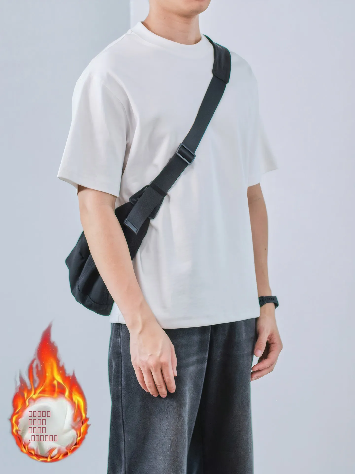 Thiened Fce Warm T-irt Men's round Ne ort Sve Fitn Base irt Spor Bla Autumn Winter Layering Top
Thiened Fce Warm T-irt Men's round Ne ort Sve Fitn Base irt Spor Bla Autumn Winter Layering Top