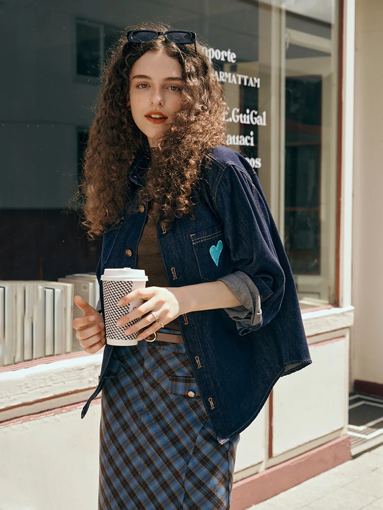 OLrain Women's Denim Jacket 2025 Spring New Prussian Blue Chic Embroidery Vintage Single Breasted Street Jeans Top O23QC85500
OLrain Women's Denim Jacket 2025 Spring New Prussian Blue Chic Embroidery Vintage Single Breasted Street Jeans Top O23QC85500